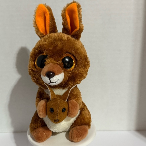 Ty Kipper Brown Kangaroo Plush with Joey - Picture 1 of 4